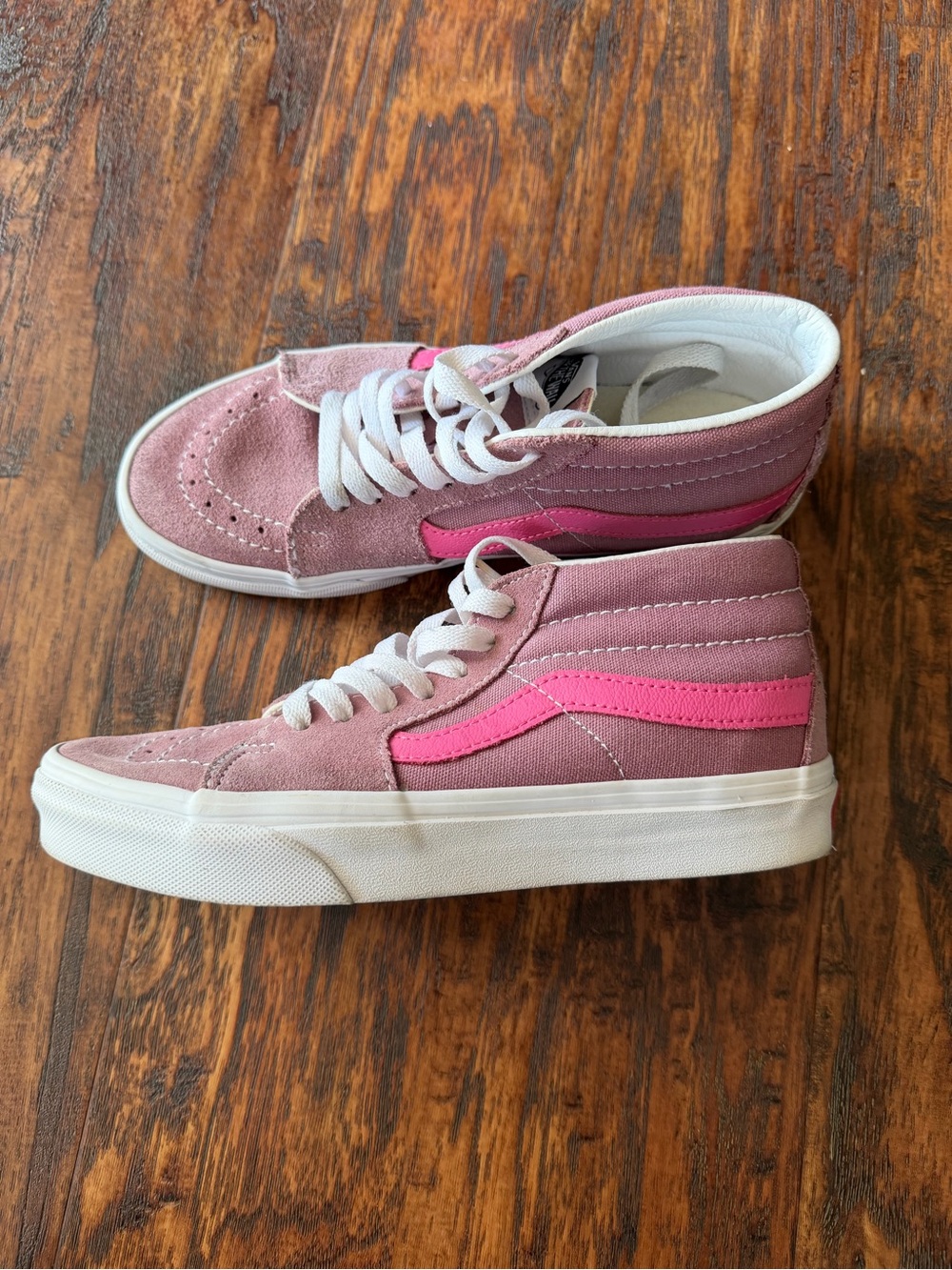 Vans Women’s Sk8 Mid
